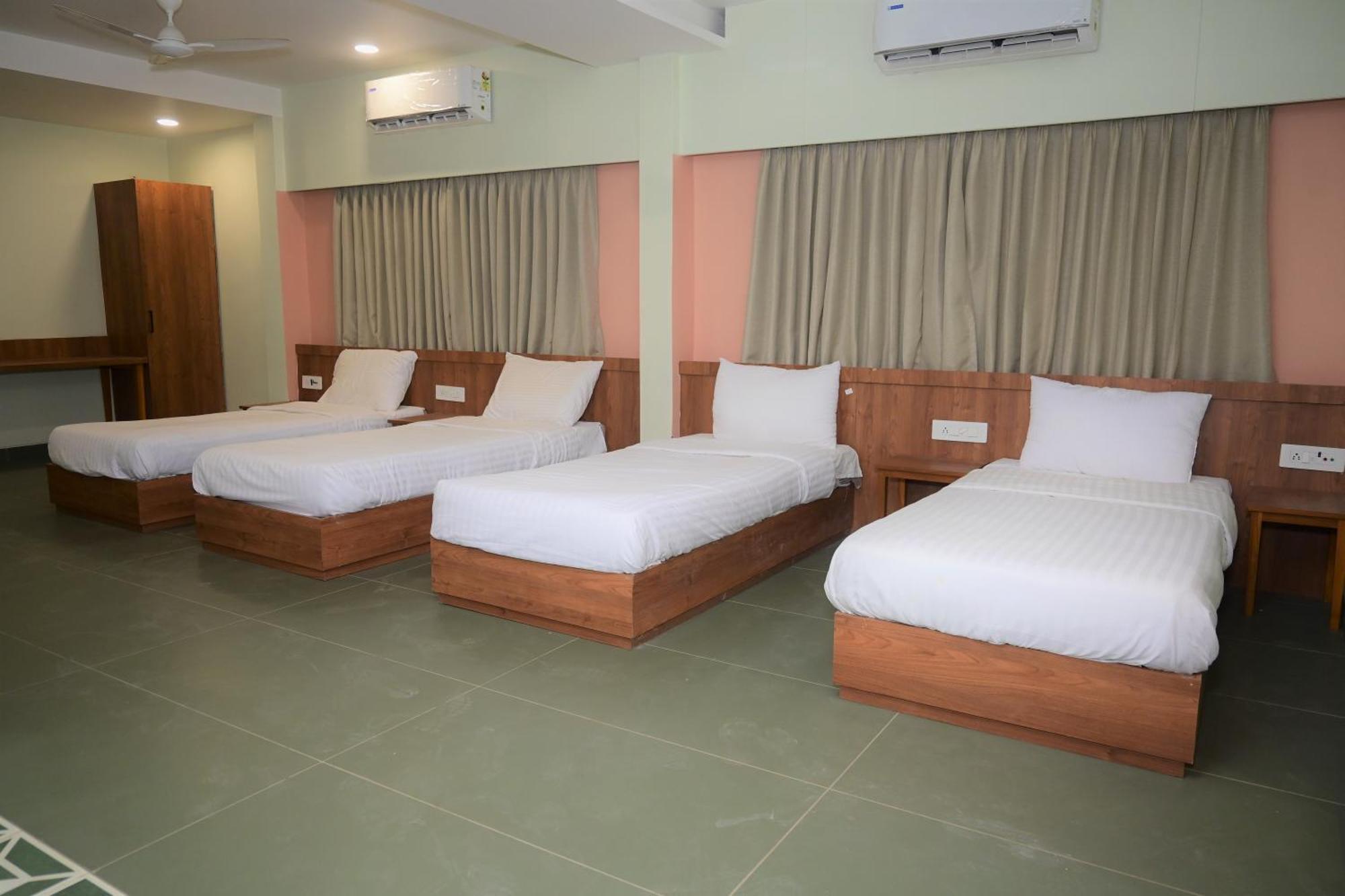 Hotel Ashray Ujjain Exterior photo