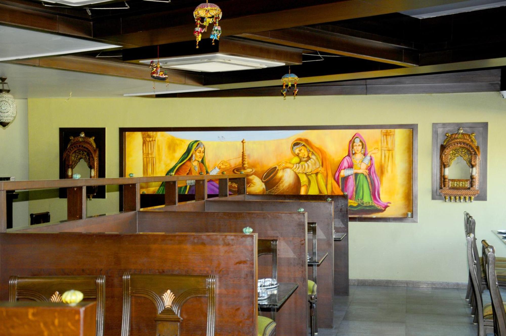 Hotel Ashray Ujjain Exterior photo