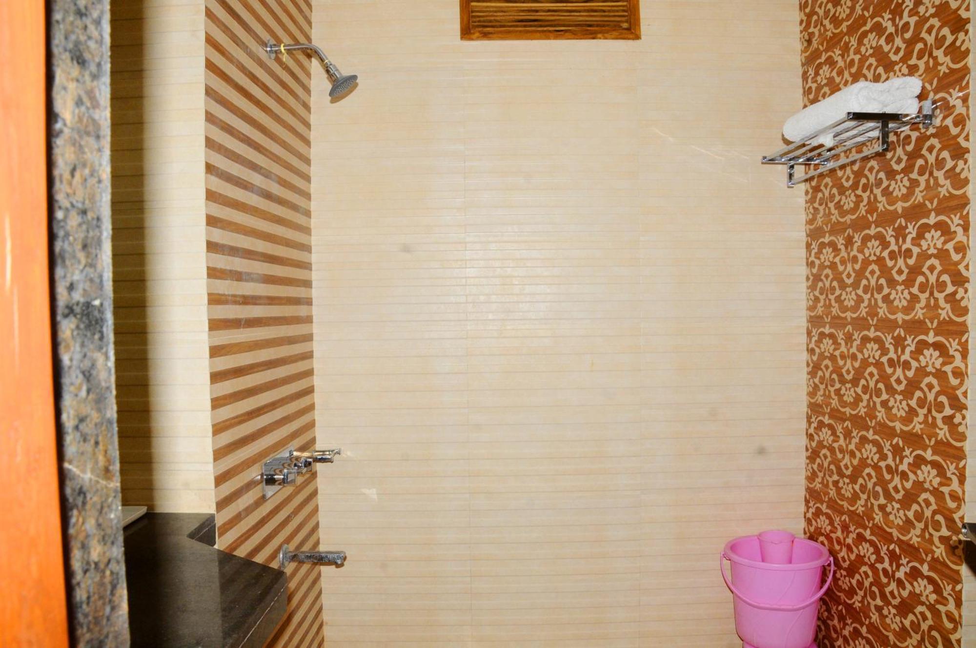 Hotel Ashray Ujjain Exterior photo