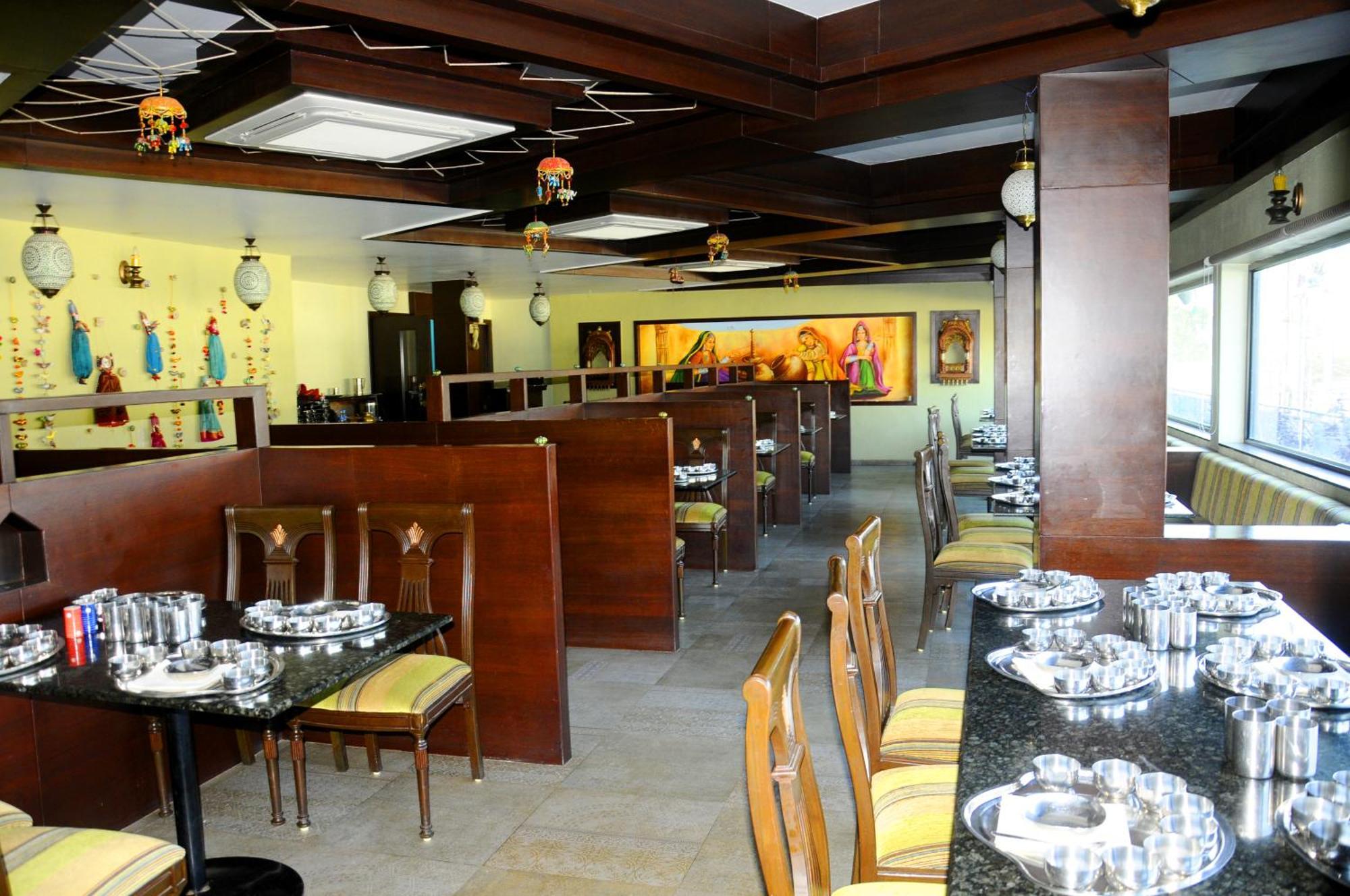 Hotel Ashray Ujjain Exterior photo